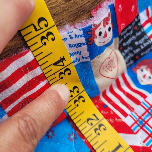 Raggedy Ann and Andy baby quilt - Picture 5 of 6